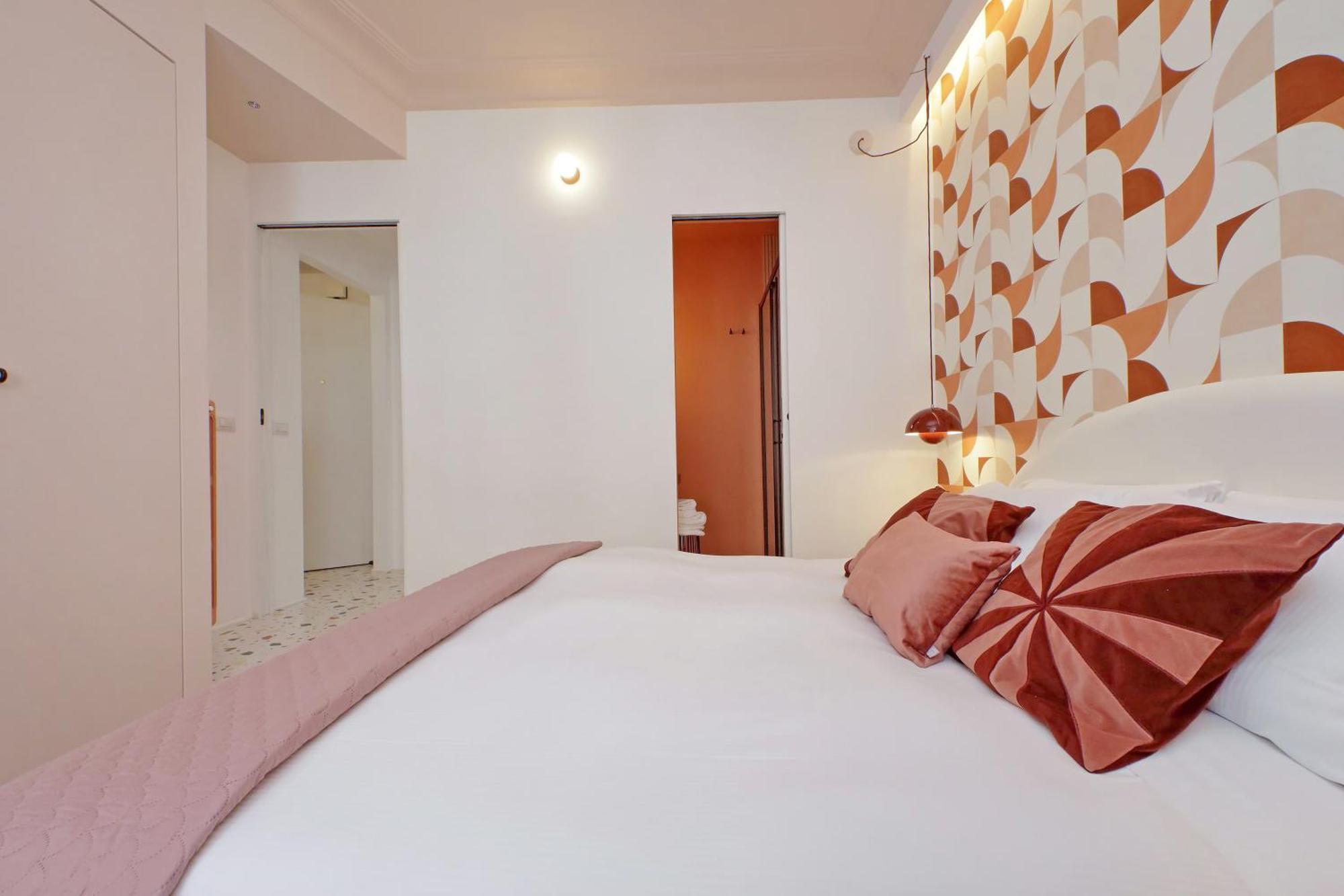 Ych-colorful And Classy Near Fori Imperiali Apartment