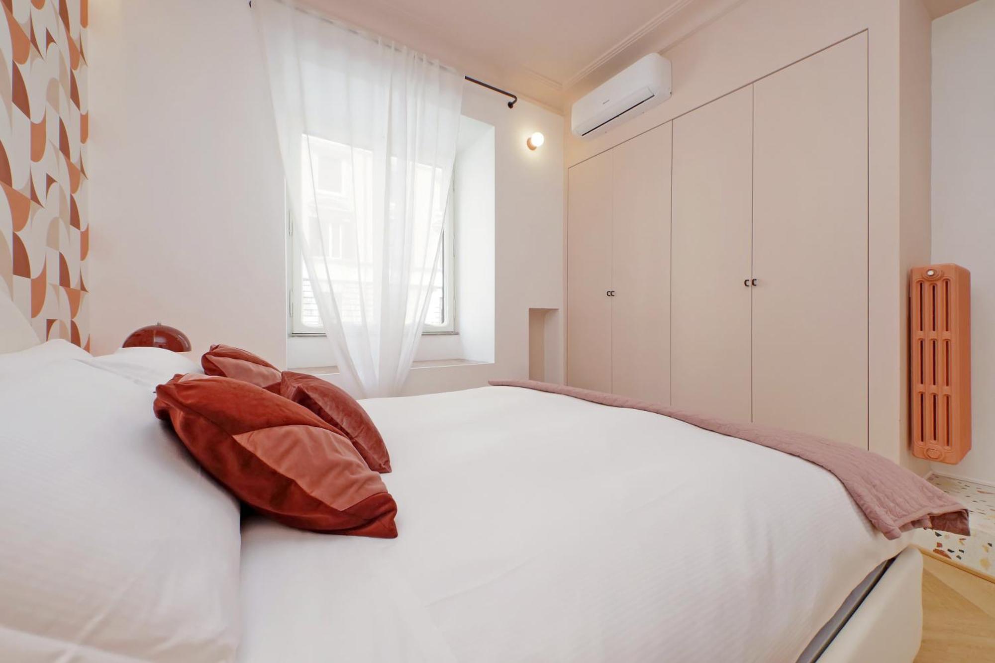 Ych-colorful And Classy Near Fori Imperiali Apartment *