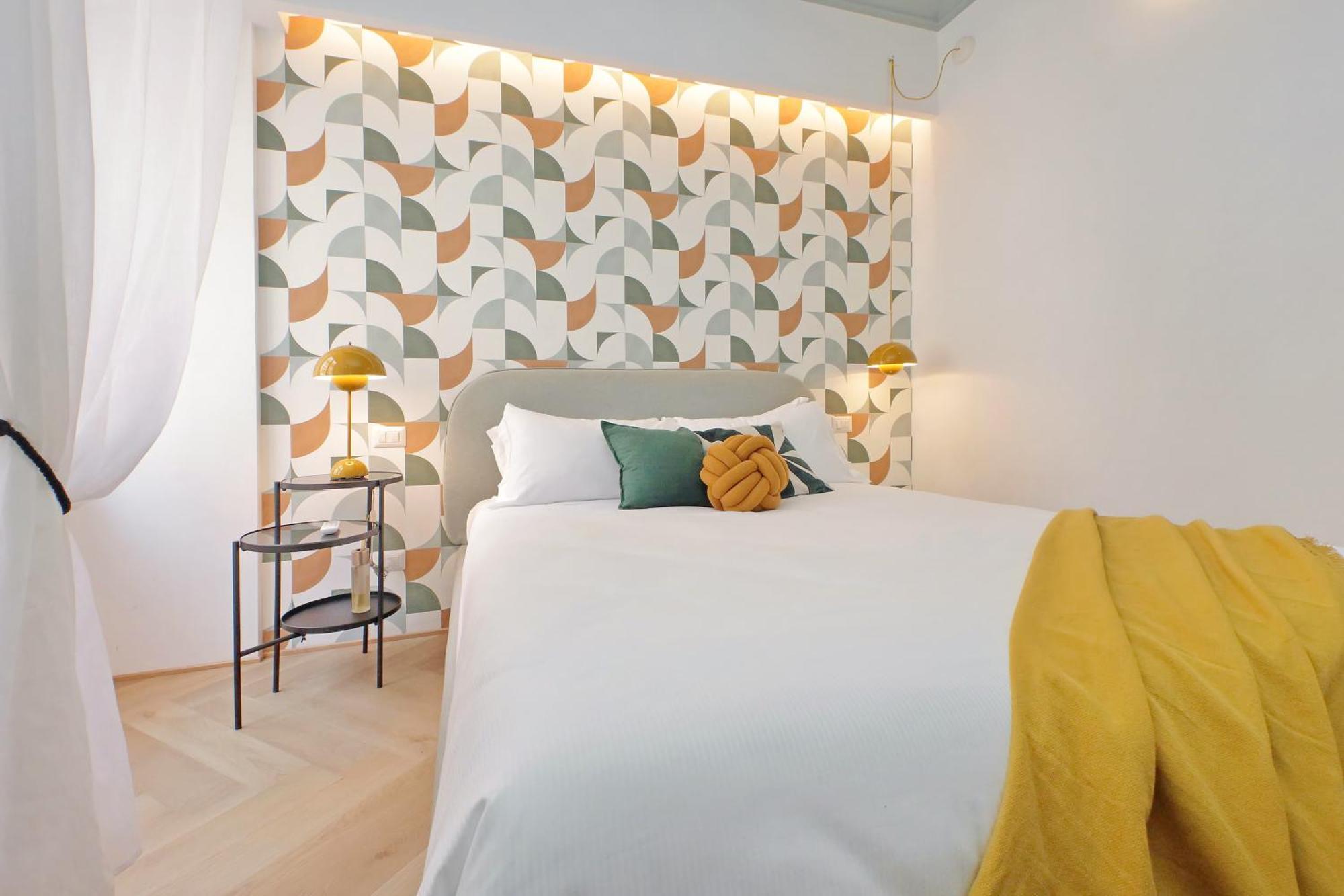 Ych-colorful And Classy Near Fori Imperiali Apartment Rom
